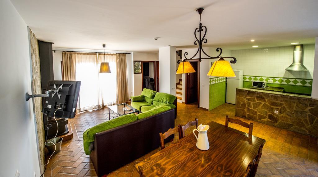 Apartamentos La Venta Del Charco Cardeña Rom bilde
