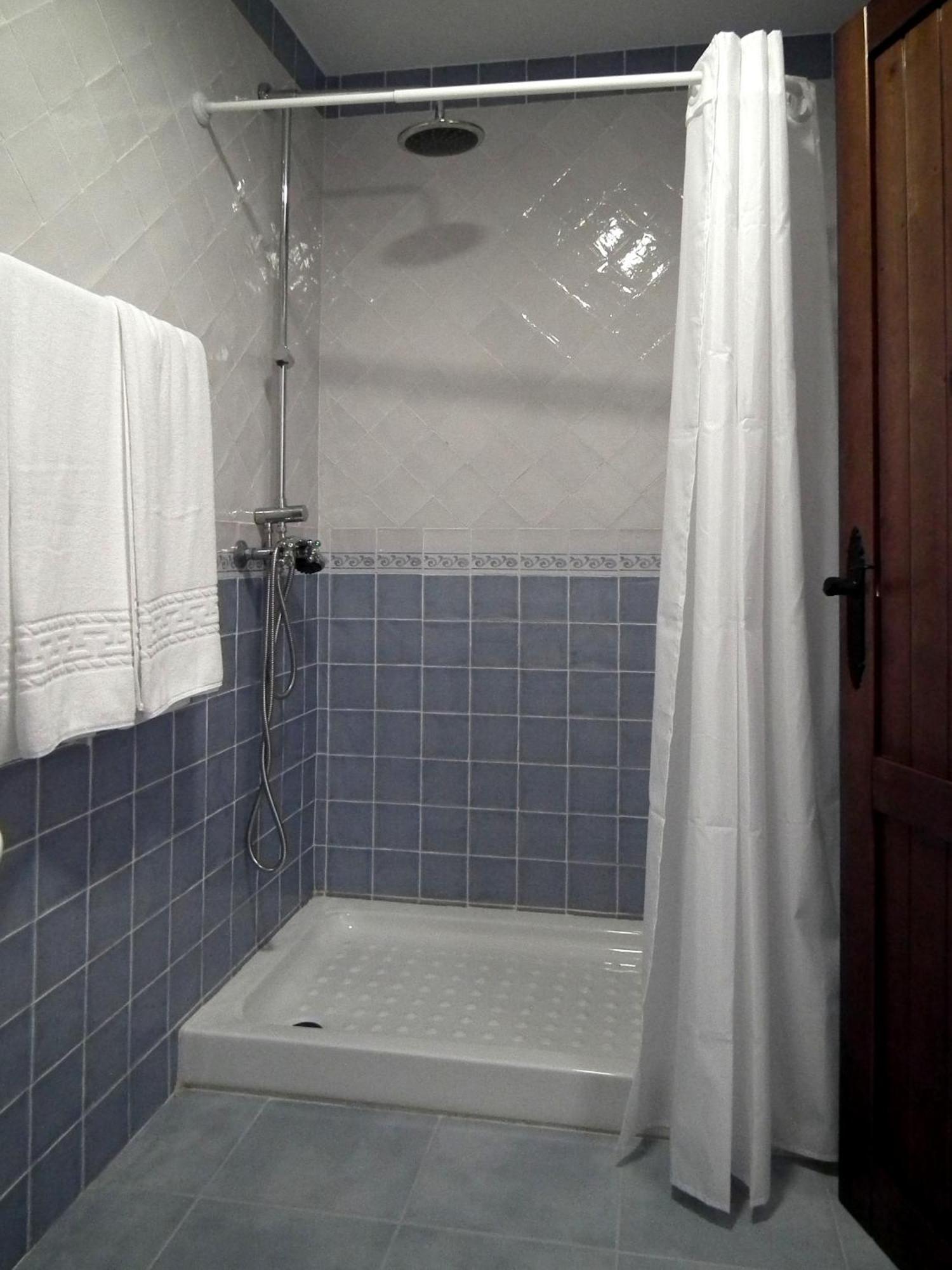 Apartamentos La Venta Del Charco Cardeña Eksteriør bilde
